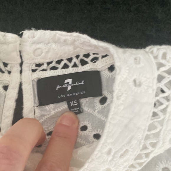 7 For all mankind top. Size XS - Picture 3 of 8
